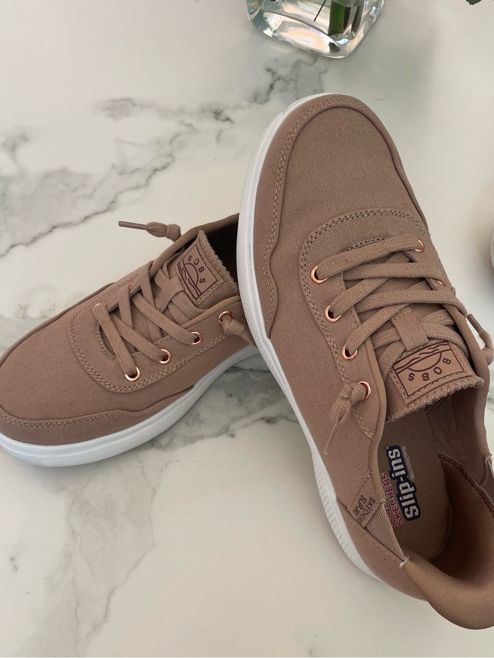 Women’s Canvas Step in Sketcher Sneakers in Taupe